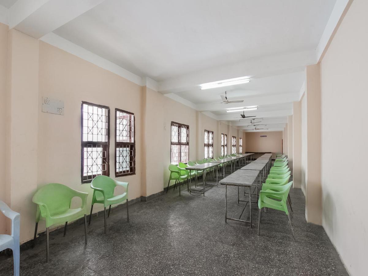 Spot On 43451 Hotel Sakunthala International Tirunelveli Bagian luar foto